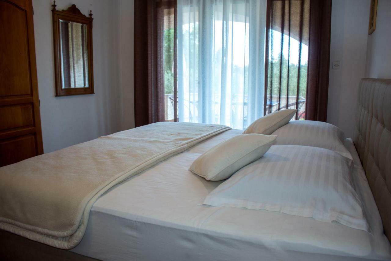 Apartman Mariolina Крк Екстер'єр фото